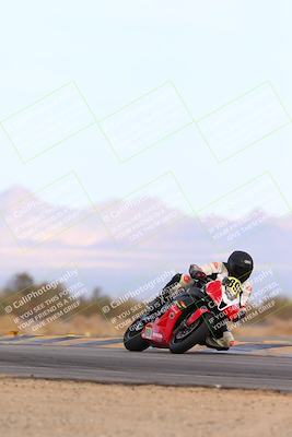 media/Feb-08-2025-CVMA (Sat) [[fcc6d2831a]]/Race 9-Amateur Supersport Middleweight/